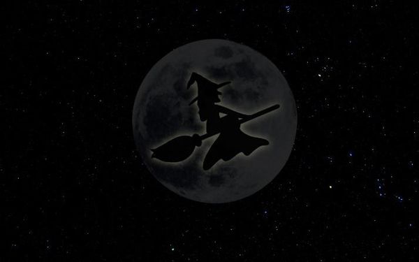 Halloween-Images-in-Black-and-White-Colors-5 width=